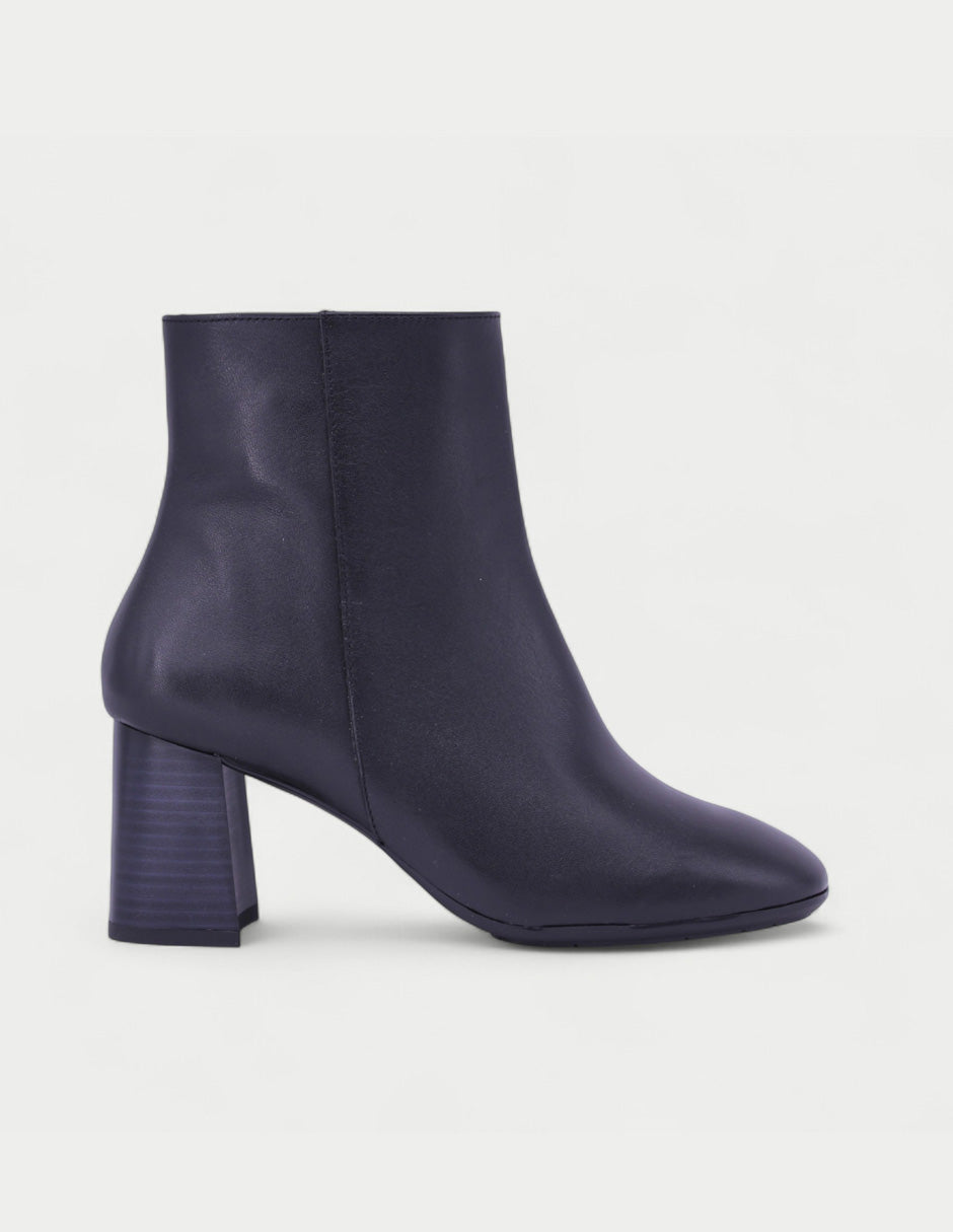 Bota Isis 02