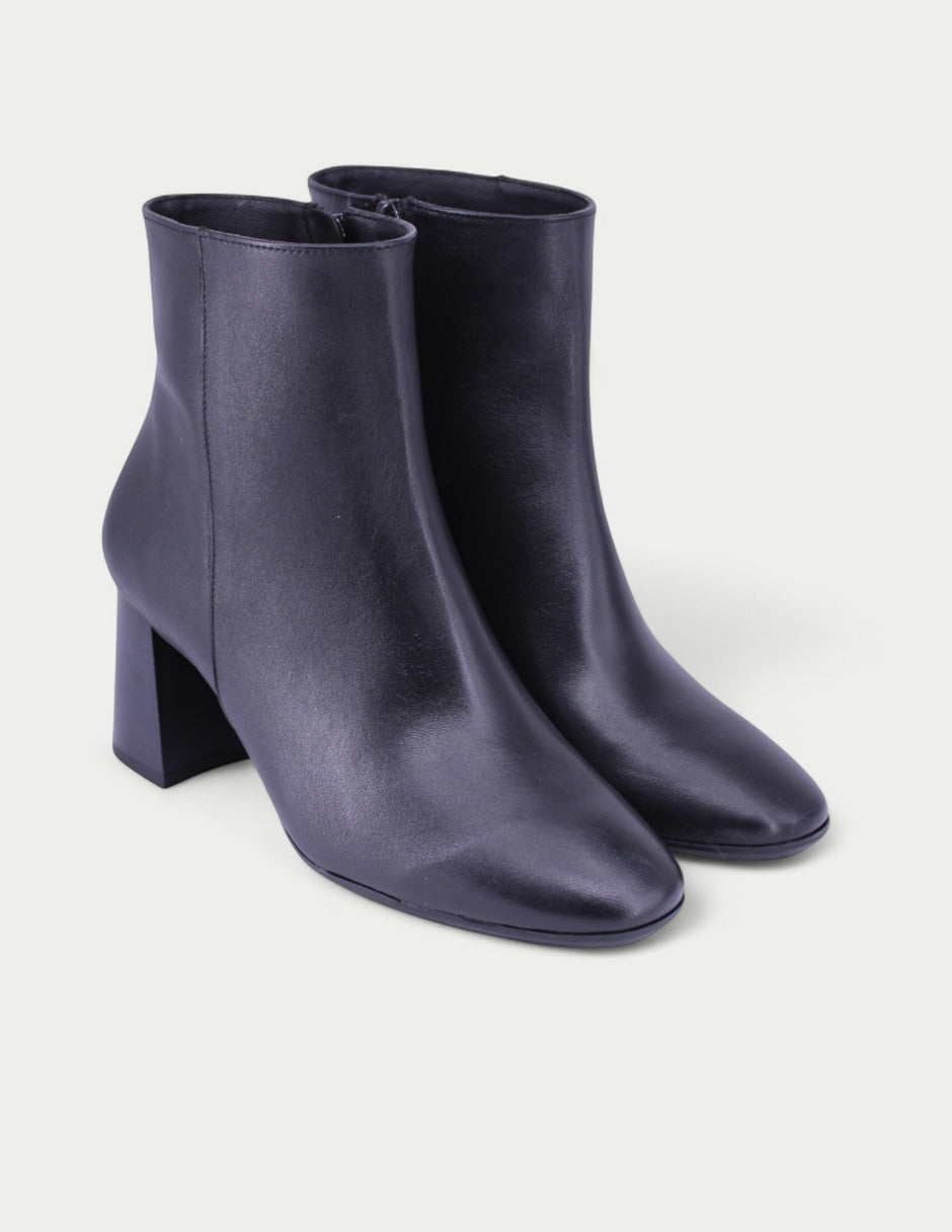 Bota Isis 02