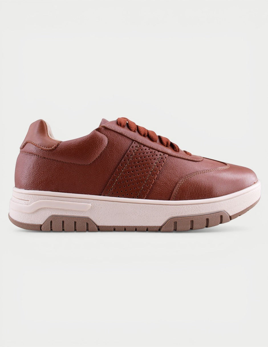 Manet brown leather sneakers for men with perforated side panels and a contrasting sole. Versatile for casual or refined looks.