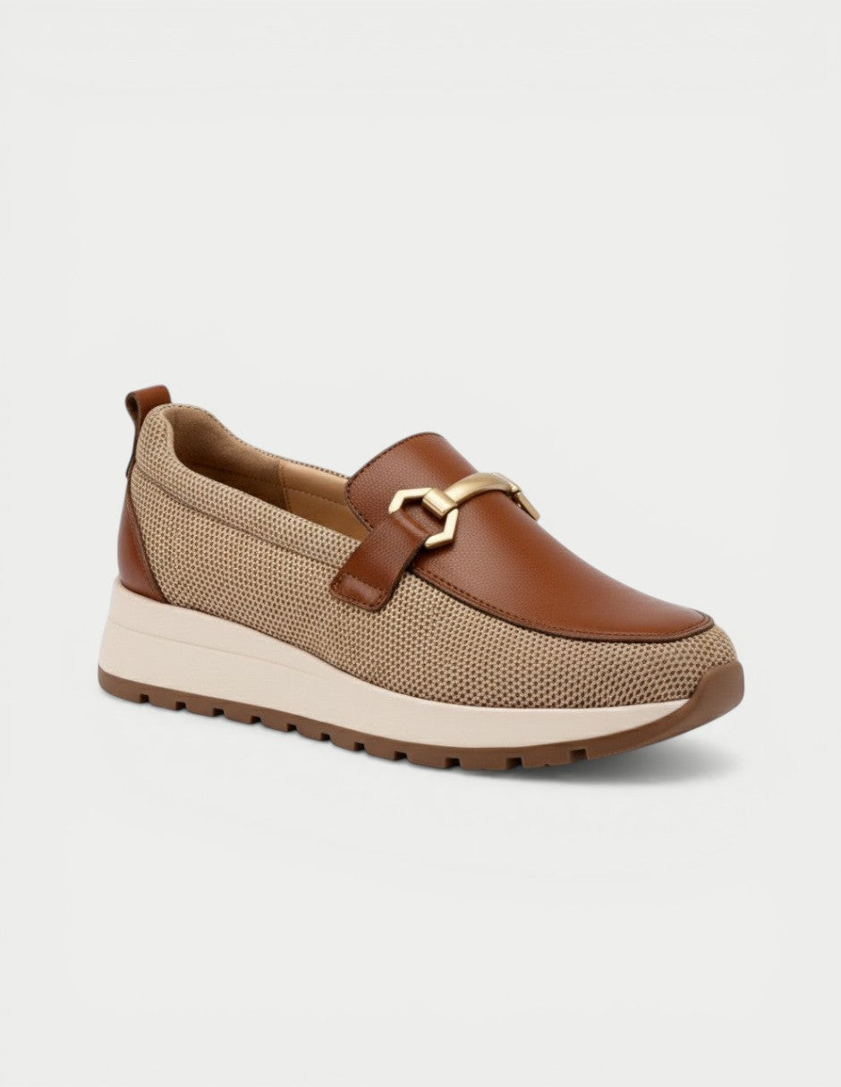 Manet Zulia 04 tan mesh and brown leather loafers with gold buckle detail and flexible sole.