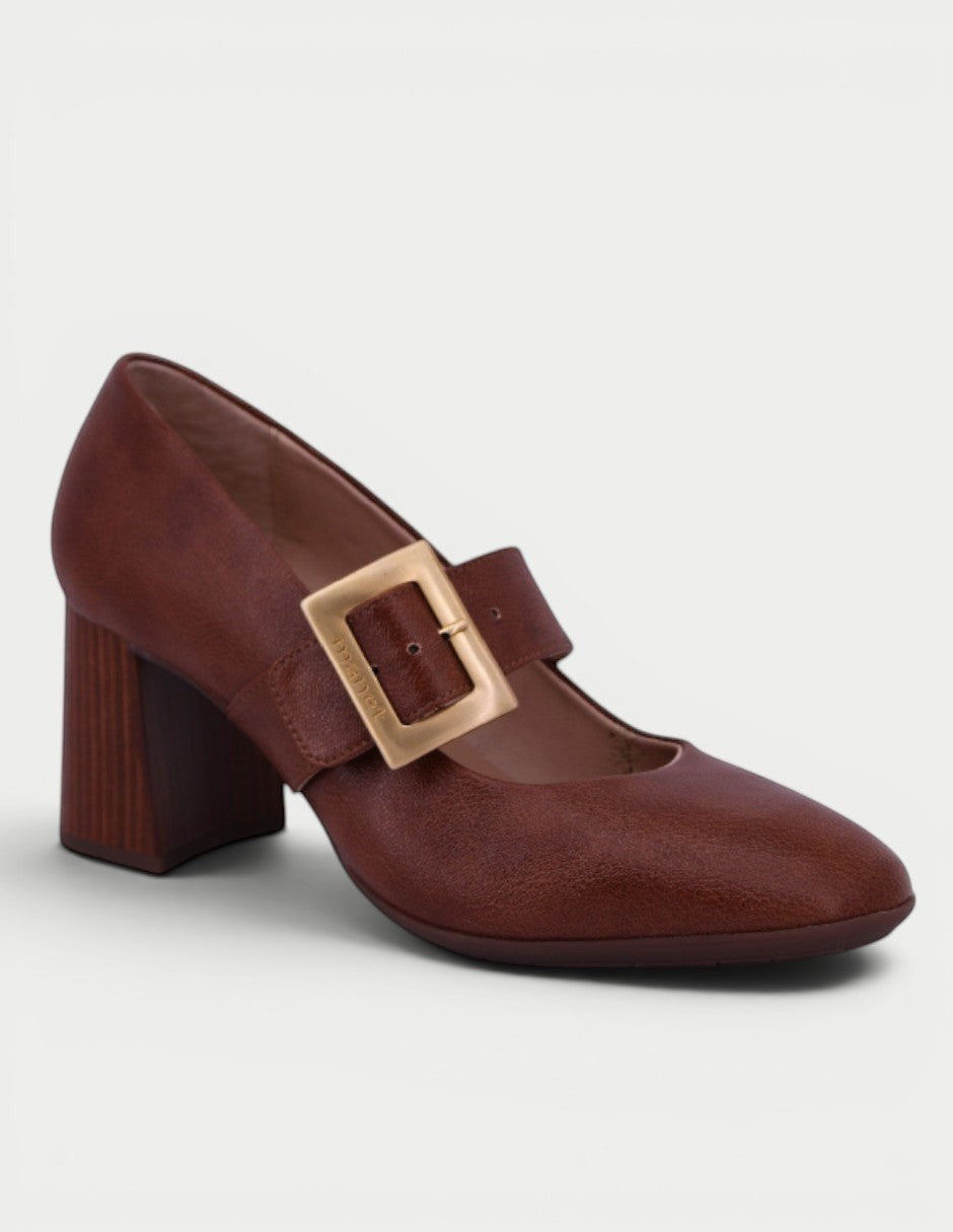 Zapatilla Mary Jane marrón de Manet con hebilla dorada y tacón de bloque. Diseño elegante y cómodo para mujer.